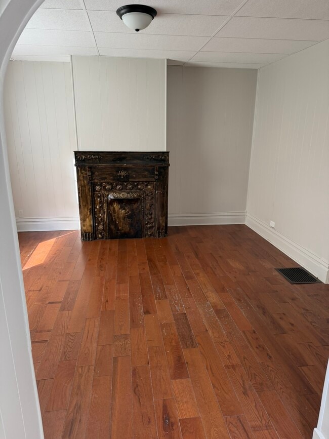 Foto del edificio - 236 Woods Ave