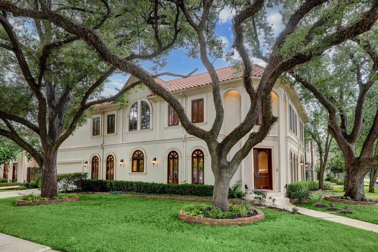Primary Photo - 6504 Brompton Rd
