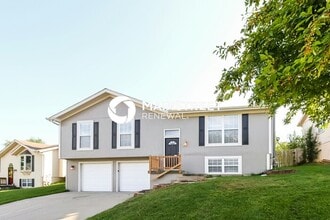 Building Photo - 3401 NW 84th Terrace