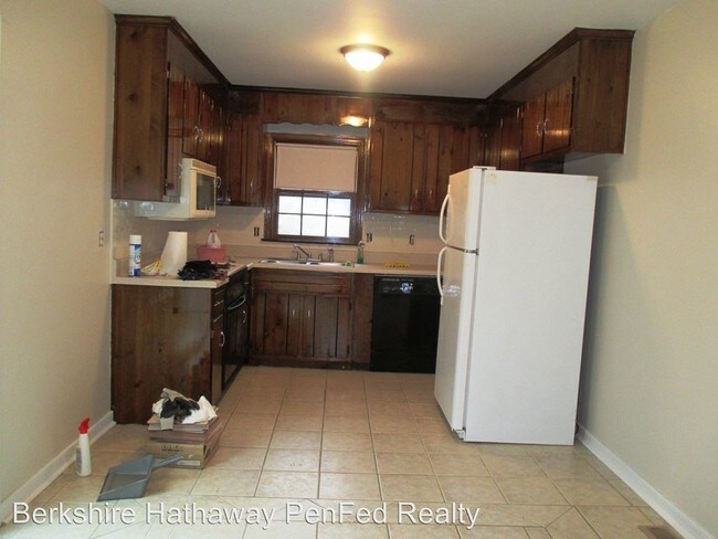 Building Photo - 3 br, 1 bath House - 12300 Twelve Oaks Court