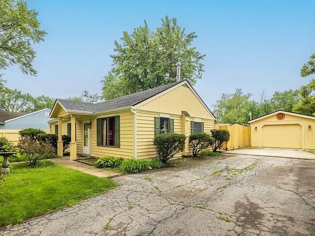 Building Photo - 8316 Rutledge St