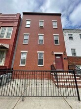 Building Photo - 32 Beacon Ave