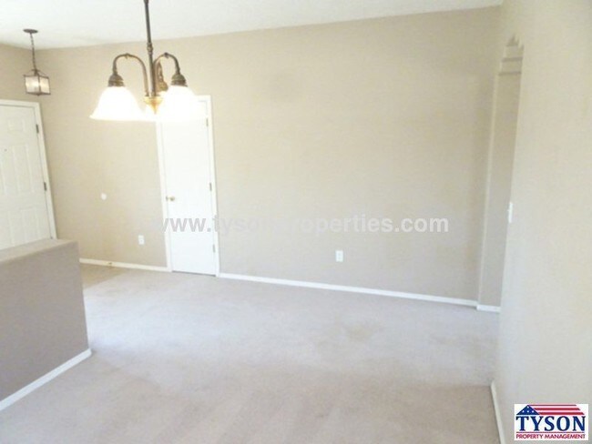 Building Photo - 10243 Longmont Pl NW