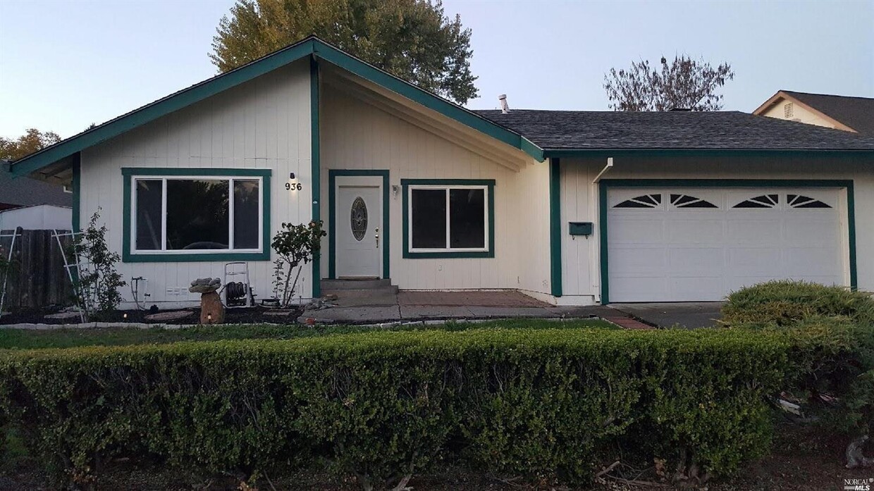 Foto principal - 936 Emily Ave