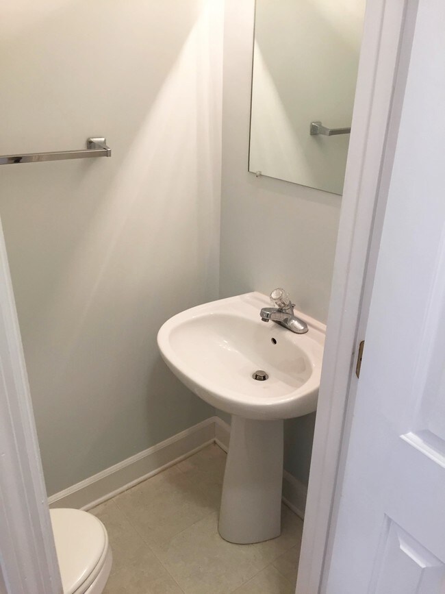 half bath - 2210 State St