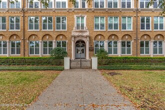 Building Photo - 2525 College St