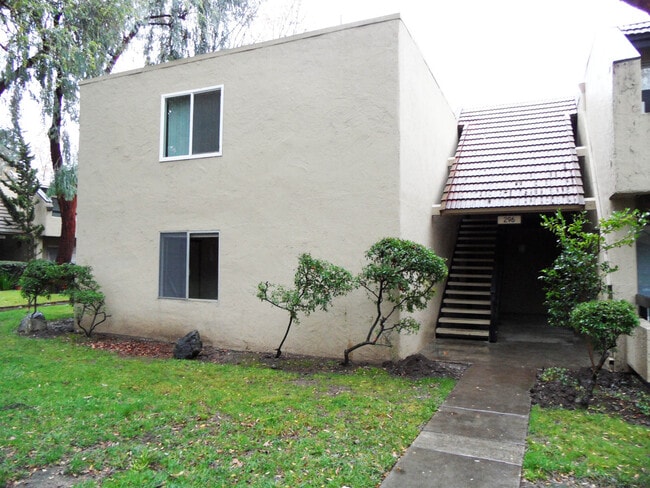 Photo - 296 Tradewinds Drive #1 Apartment