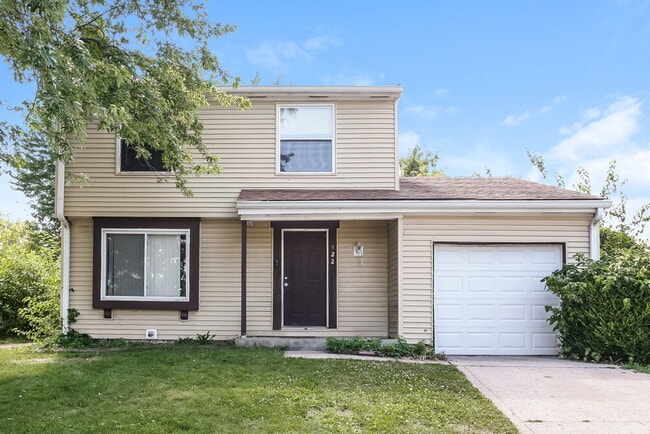 Building Photo - 822 Woodlark Dr