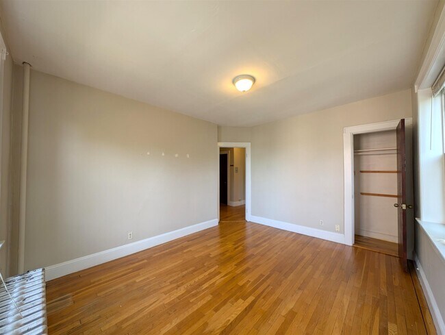 Foto del edificio - 4 Cogswell Ave