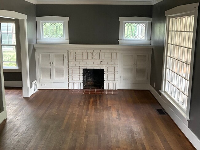 Building Photo - 255 Jefferson Ave