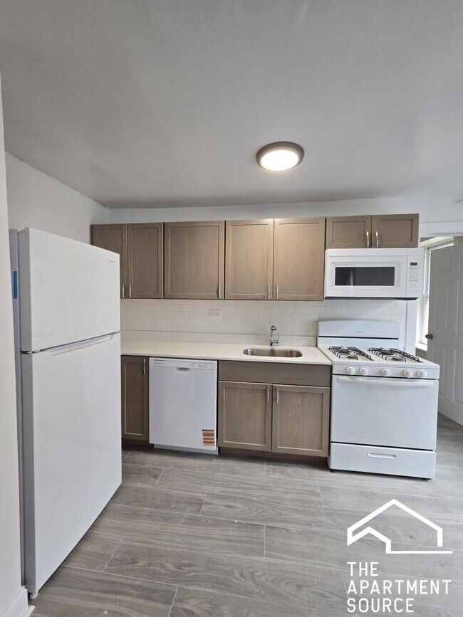 Foto del edificio - 4866 N Magnolia Ave
