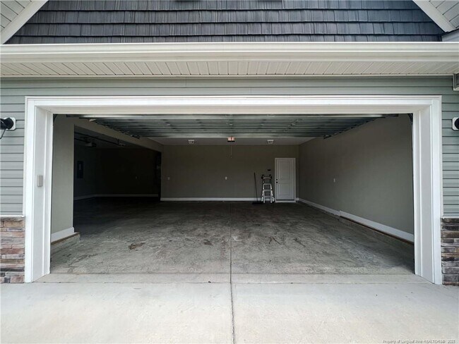 Building Photo - 390 Spring Hill Church Rd