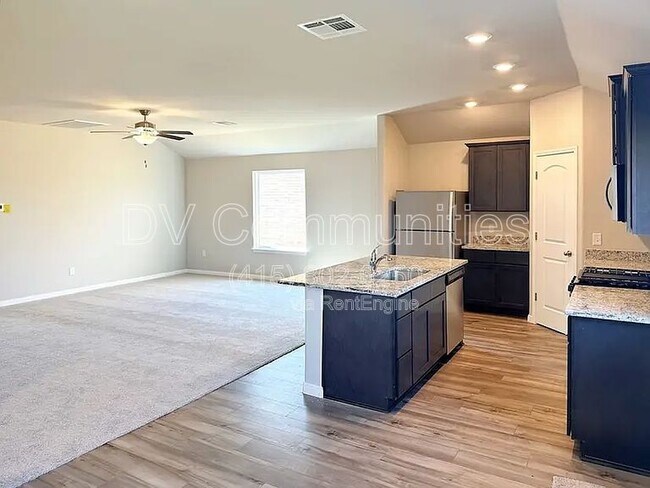 Foto del edificio - 1708 Vermilion Ln
