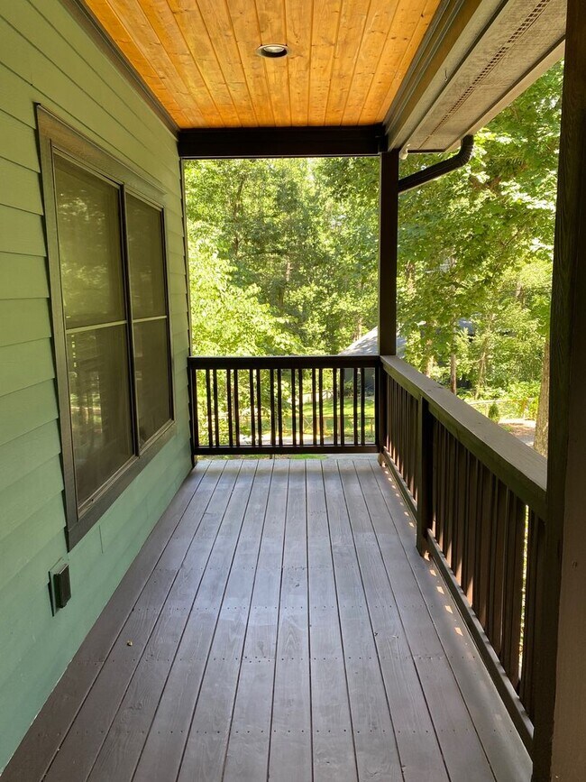 Foto del edificio - West AVL - Beautiful Wooded Lot, Home Offi...
