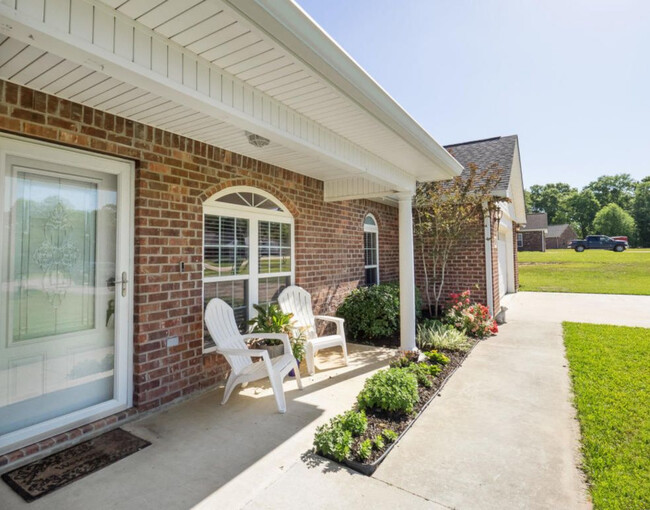 Building Photo - 109 Antler Cir