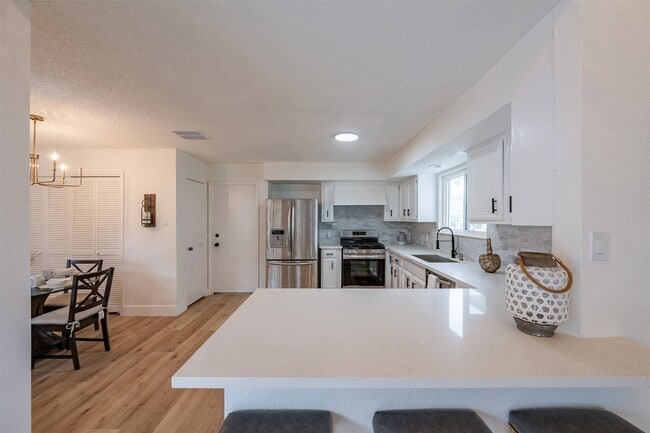 Foto del edificio - 12719 Ashford Knoll Dr