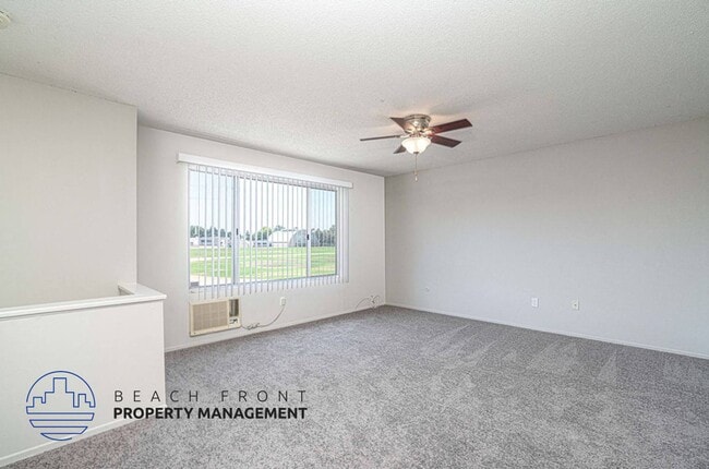 Building Photo - 217 S. Knott Av