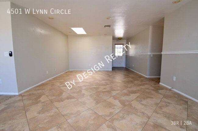 Building Photo - NW Tucson 3 Bed 2 Bath with Huge Yard on C...