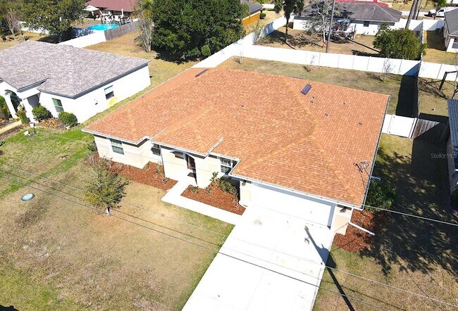 Foto del edificio - 9 Raemond Ln