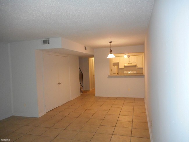 Building Photo - 133 Sandra del Mar Dr