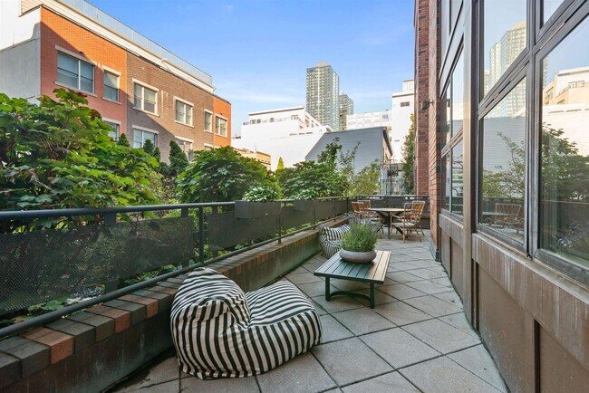 Foto del edificio - 187 Warren St
