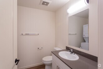 0BR, 1BA - 383SF - Market Flats