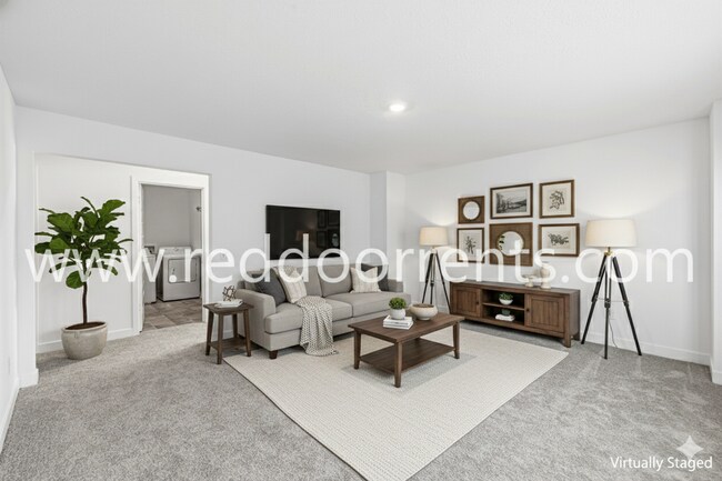 Building Photo - Spacious 5-Bed, 3-Bath Home in Greenwood with Modern Amenities - $500 off the first month's rent!!!