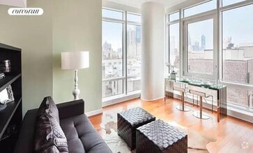 Building Photo - 306 W 48th St
