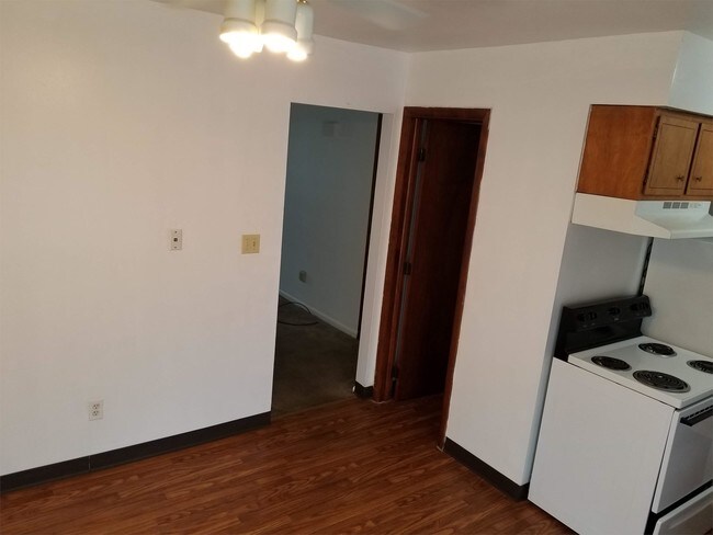 Building Photo - 1117 Arnelle Ct