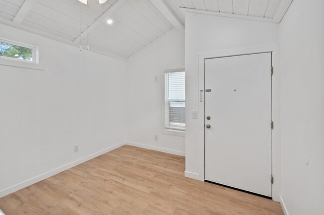 Building Photo - 720 Pritchett Ln