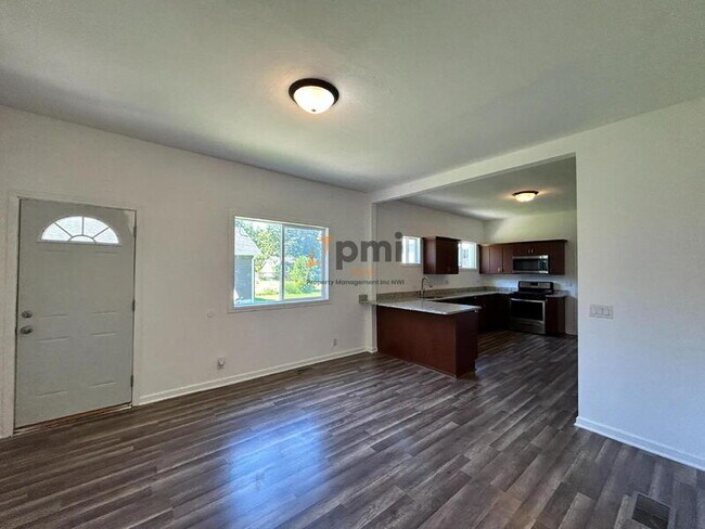 Foto del edificio - 13328 Edison St
