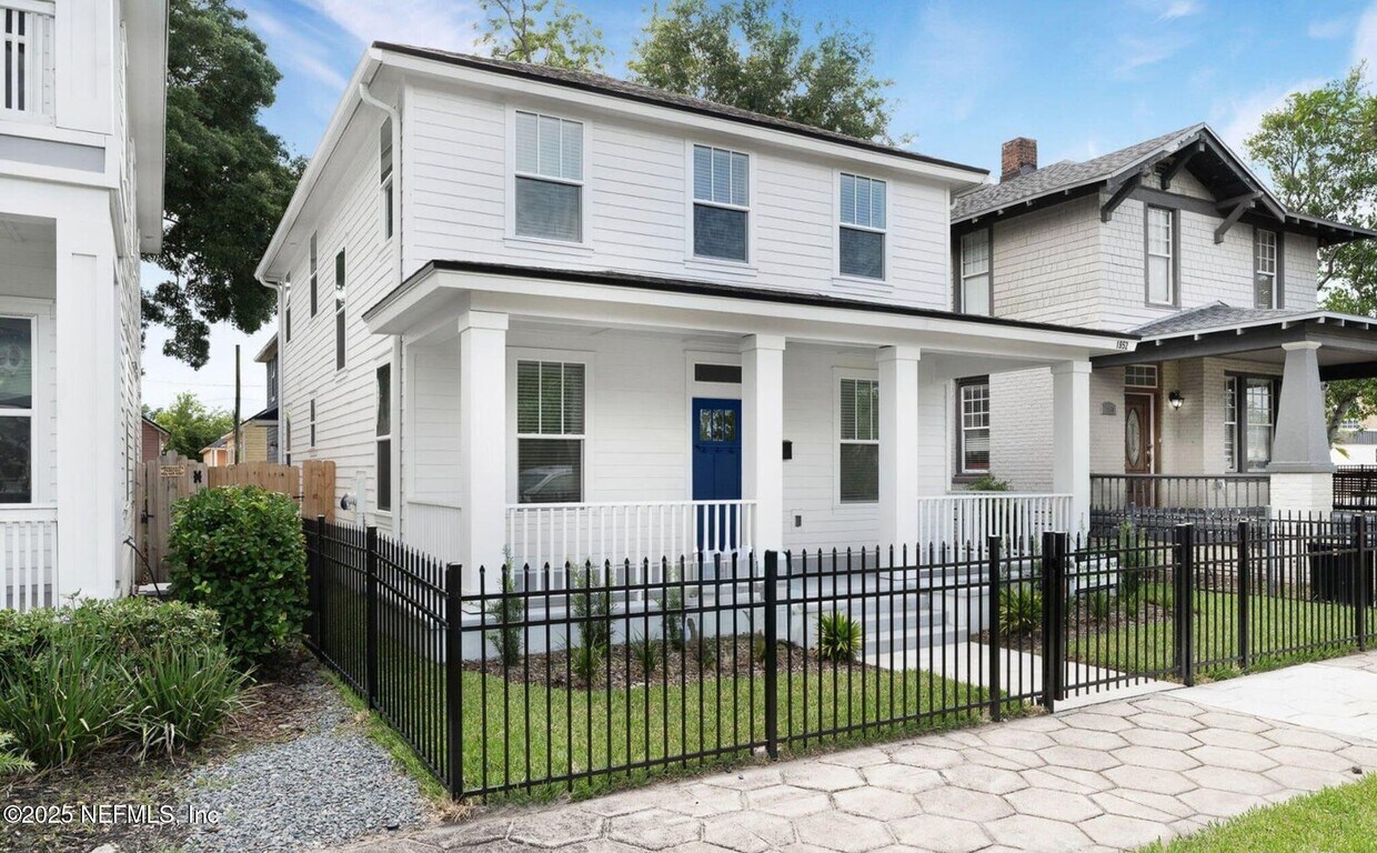 Foto principal - 1952 Hubbard St