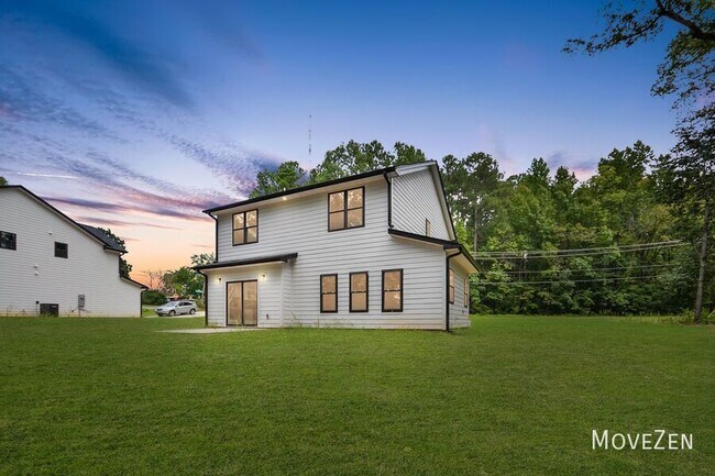 Building Photo - 4110 Whispering Oaks Dr