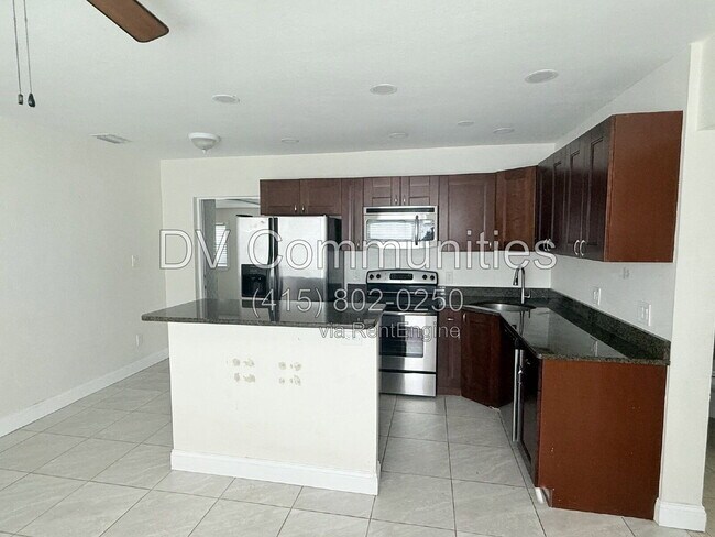 Foto del edificio - 5066 3rd St N