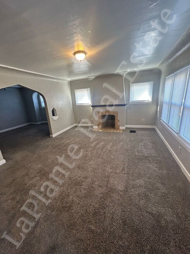 Foto del edificio - 2647 Greenway St