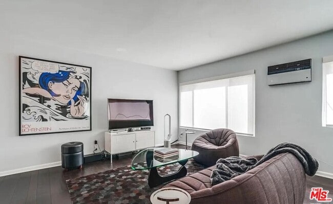 Foto del edificio - 1233 Flores St