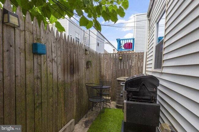 Foto del edificio - 438 Mercy St