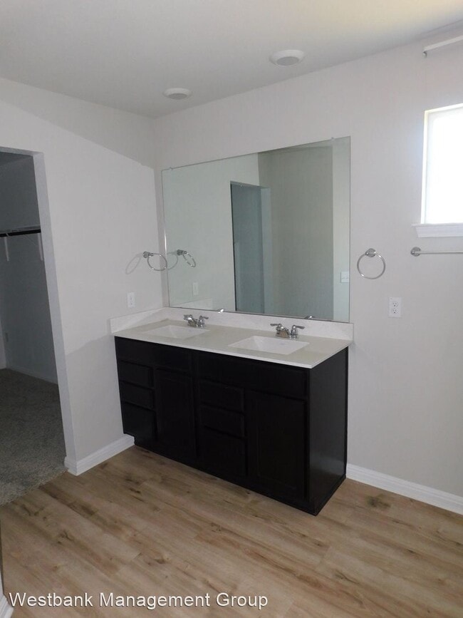 Building Photo - 4 br, 2 bath House - 104 Royal Palm Way