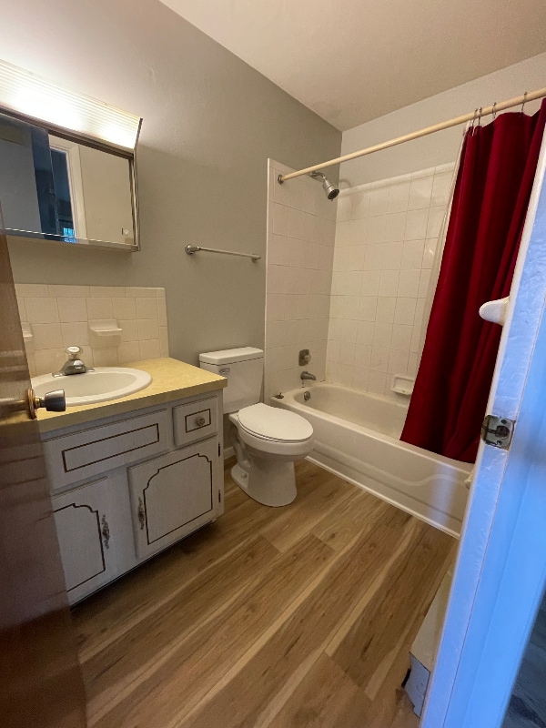 Building Photo - 2344 Glenheath Dr