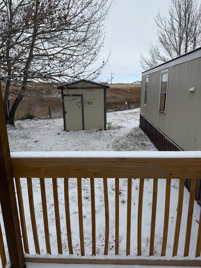 Foto del edificio - 953 N McCue St