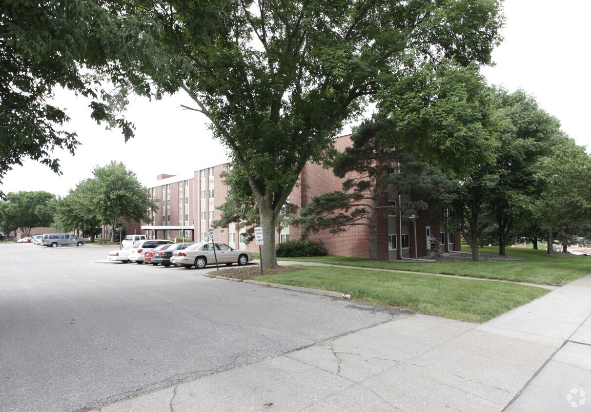 Foto principal - 841 S 47th St