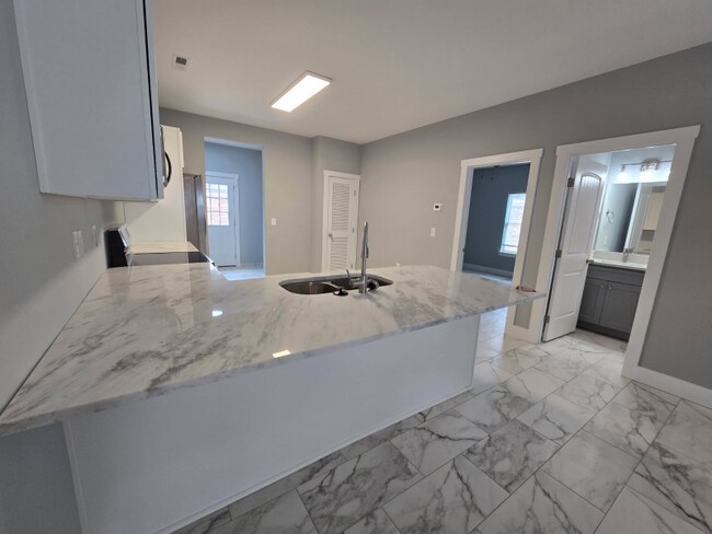 Building Photo - 603 Ga Ln