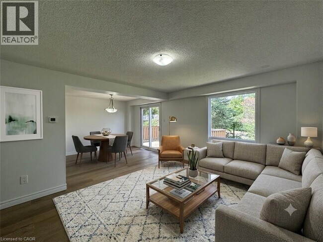 Building Photo - 144 Stonyburn Crescent