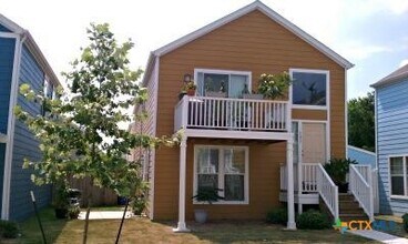 Building Photo - 112 Rush Haven AB