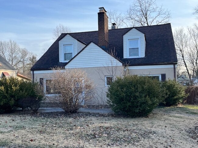 Building Photo - 125-131-131 Chase Rd