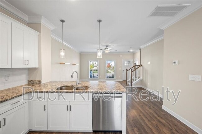 Building Photo - 2718 Wind Gap Dr