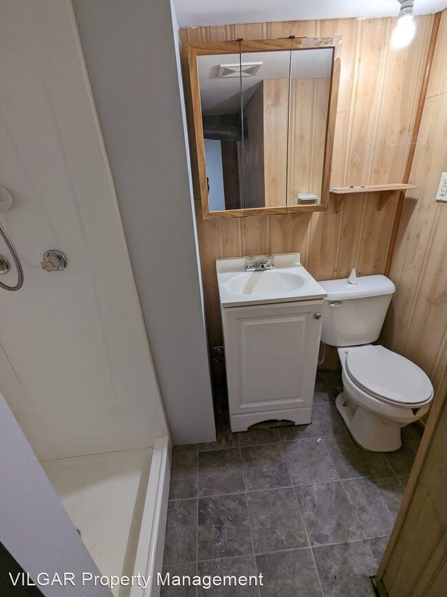 Foto del edificio - 3 br, 3 bath House - 2708 162nd Pl.