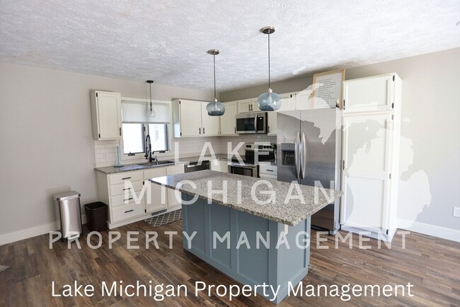 Foto del edificio - 718 68th St SW