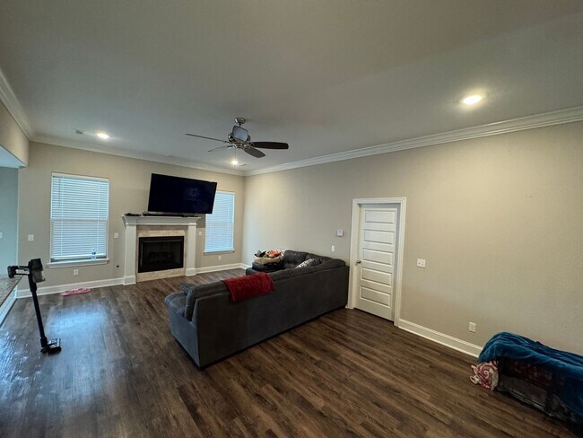Foto del edificio - 6037 W Quinn St
