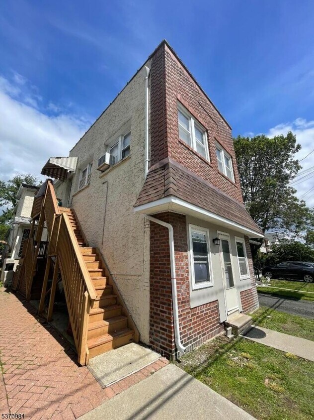 Foto principal - 554 W Broad St